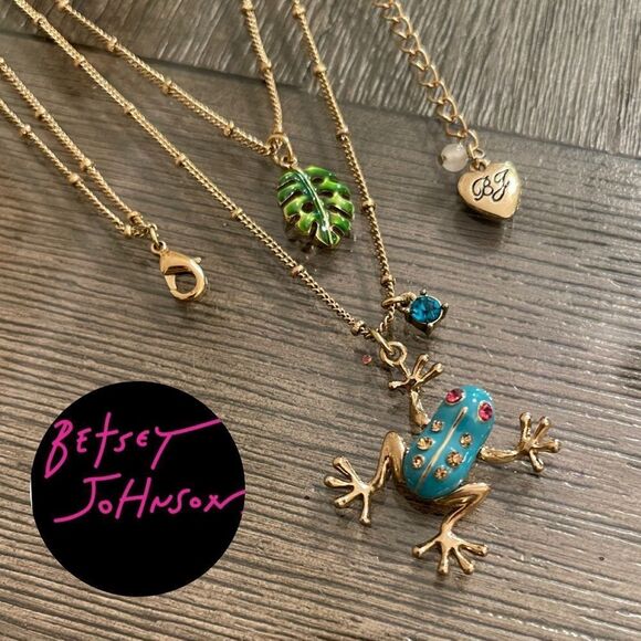 Betsey Johnson Jewelry - Betsey Johnson Enamel Tree Frog Double Row Necklace with Green Leaf Charm